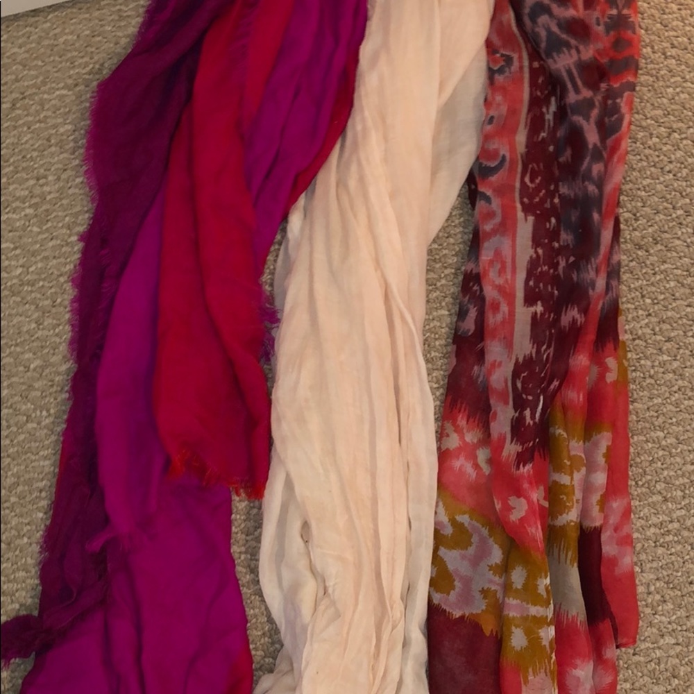 Lot of 3 fashion scarves